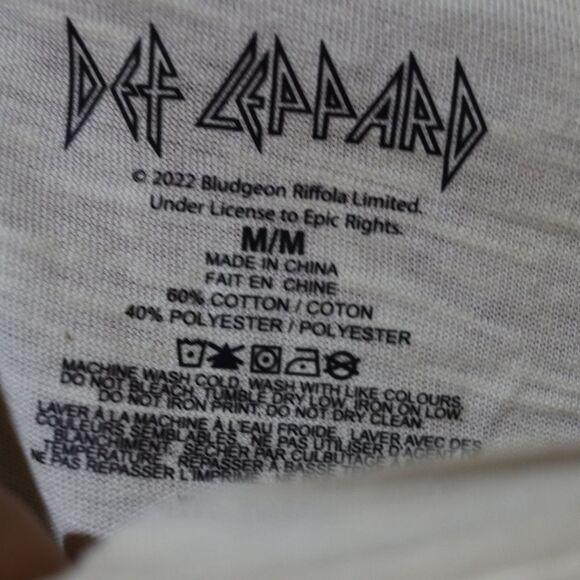 Forever 21 Graphic Def Leppard White Short Sleeve Tee Distressed Band T Medium - Picture 9 of 11